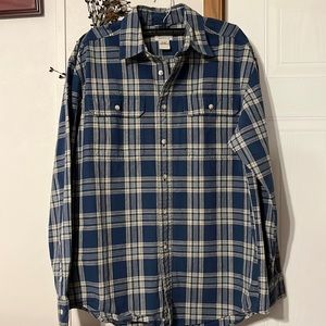 LL Bean traditional fit shirt blue/tan/cream size medium 100%cotton